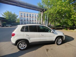 2015 Volkswagen Tiguan I Рестайлинг, белый, 1220000 рублей, вид 3