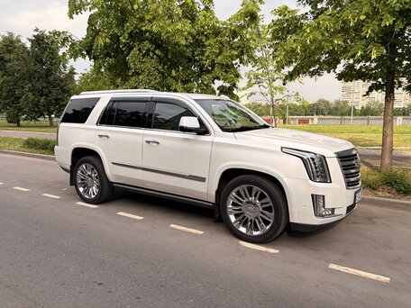 2018 Cadillac Escalade IV, белый, 5000000 рублей, вид 2