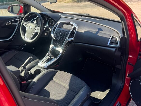 2013 Opel Astra GTC J Рестайлинг, красный, 1170000 рублей - вид 7