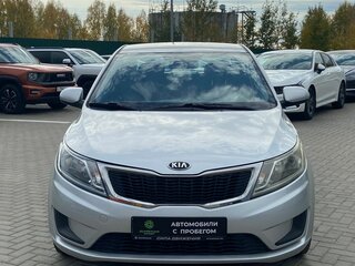 2014 Kia Rio III, серебристый, 950000 рублей, вид 2