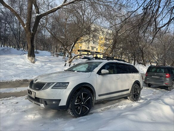2017 Skoda Octavia Scout III (A7) Рестайлинг, белый, 2527000 рублей - вид 1