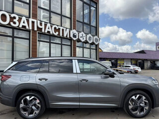 2025 Skoda Kodiaq II, бежевый, 6900000 рублей, вид 5