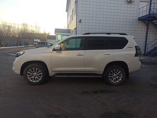 2015 Toyota Land Cruiser Prado 150 Series Рестайлинг 1, белый, 3950000 рублей, вид 5