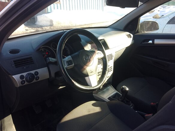 2008 Opel Astra H Рестайлинг, серебристый, 400000 рублей - вид 5