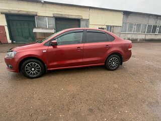 2012 Volkswagen Polo V, красный, 800000 рублей, вид 4