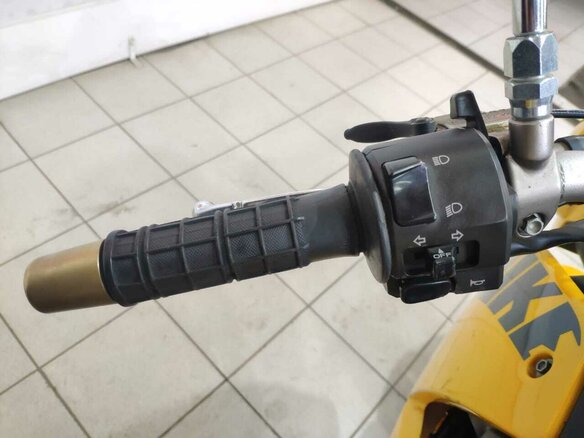 2003 KTM 640 Duke, жёлтый, 349999 рублей - вид 16