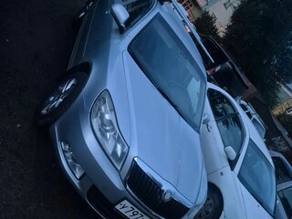 2010 Skoda Octavia DSG7 II (A5) Рестайлинг, серебристый, 800000 рублей, вид 5