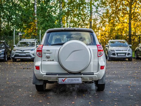 2011 Toyota RAV4 III (XA30) Рестайлинг, белый, 988000 рублей, вид 4