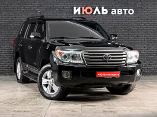2014 Toyota Land Cruiser 200 Series Рестайлинг 1, чёрный, 3900000 рублей, вид 4