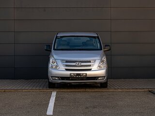 2010 Hyundai Grand Starex I, серый, 1995000 рублей, вид 2