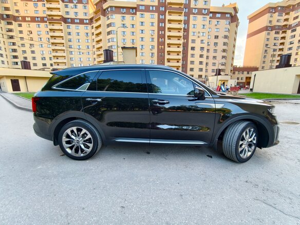 2020 Kia Sorento IV, чёрный, 3250000 рублей - вид 3