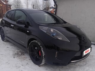 2014 Nissan Leaf I (ZE0/AZE0), чёрный, 900000 рублей, вид 1