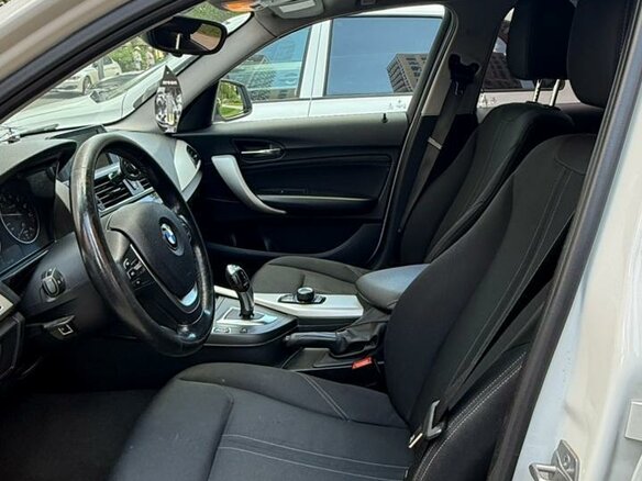 2017 BMW 1 серии 118i II (F20/F21) Рестайлинг, белый, 1465000 рублей - вид 9