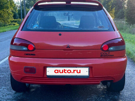 1993 Mitsubishi Colt IV (CA0), красный, 599000 рублей, вид 4