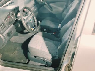 2002 Skoda Octavia I (A4) Рестайлинг, серебристый, 390000 рублей, вид 5