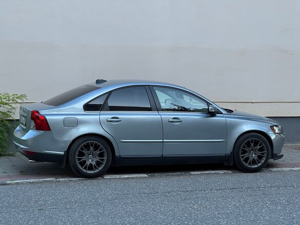 2008 Volvo S40 II Рестайлинг, серебристый, 600000 рублей - вид 4