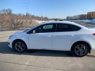 2014 Opel Astra J Рестайлинг, белый, 490000 рублей, вид 5