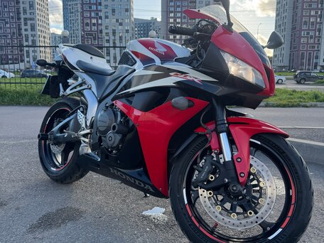 2008 Honda CBR 600RR, красный, 690000 рублей, вид 1