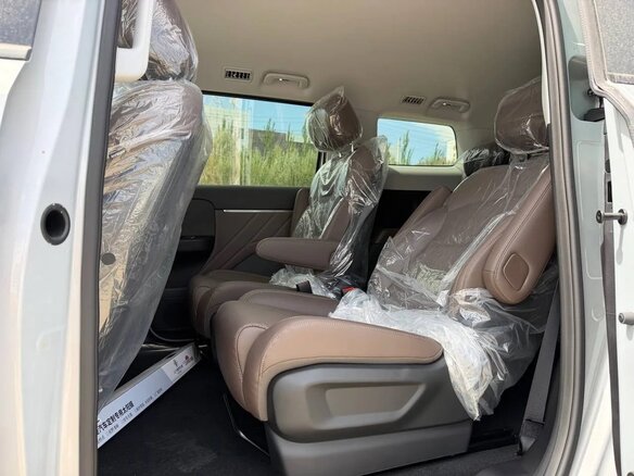 2026 Wuling Starlight 730, серебристый, 2670000 рублей - вид 8