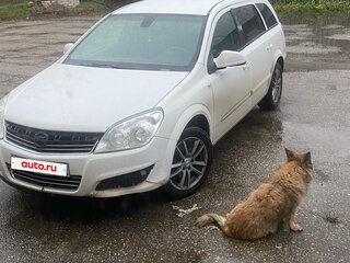 2013 Opel Astra H Рестайлинг, белый, 455000 рублей, вид 3