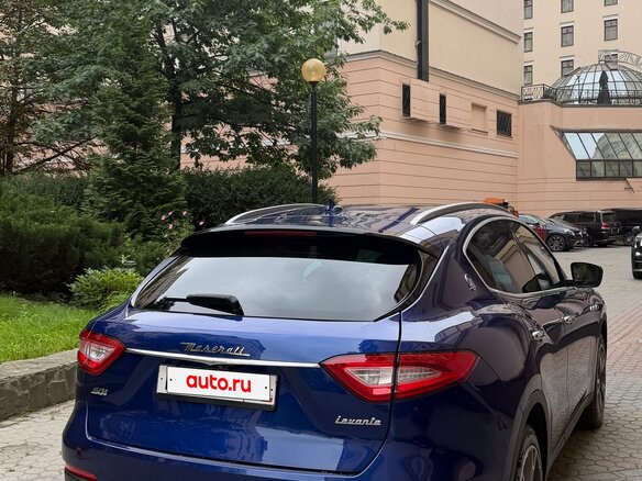 2018 Maserati Levante S I, синий, 5500000 рублей - вид 5