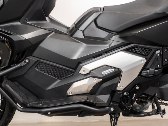 2024 Honda X-ADV, чёрный, 1430000 рублей - вид 10