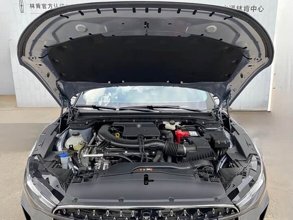 2025 Lincoln Z, серебристый, 4600000 рублей - вид 6