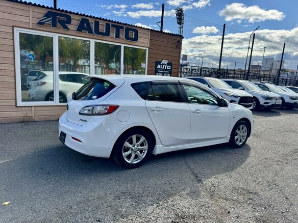 2010 Mazda Axela II, белый, 1049000 рублей - вид 9
