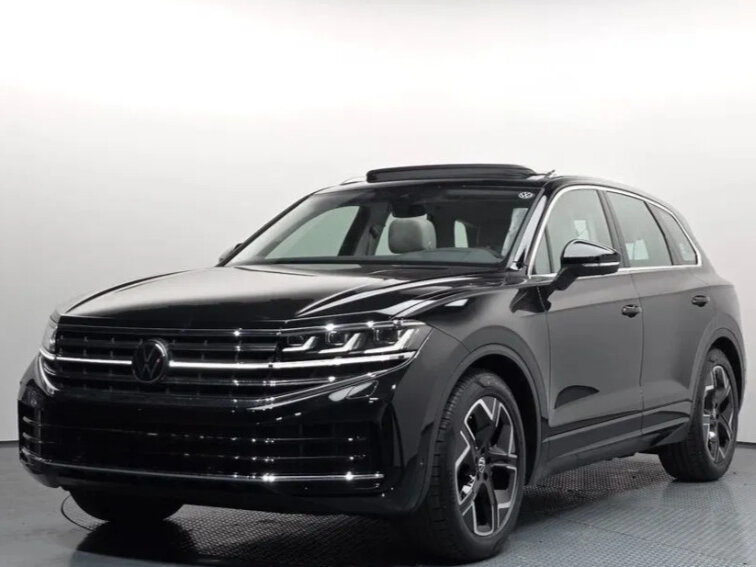 Открыть фотографии: Volkswagen Touareg III Рестайлинг