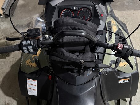 2014 BRP Lynx 69 Yeti Army, зелёный, 1600000 рублей, вид 3