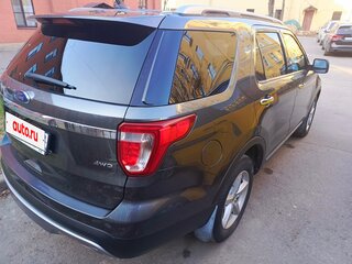 2017 Ford Explorer V Рестайлинг, серый, 2700000 рублей, вид 5
