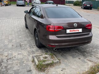 2015 Volkswagen Jetta VI Рестайлинг, коричневый, 1250000 рублей, вид 3