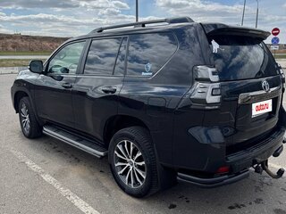 2022 Toyota Land Cruiser Prado 150 Series Рестайлинг 3, чёрный, 5700000 рублей, вид 3