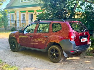 2012 Renault Duster I, красный, 550000 рублей, вид 3