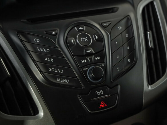 2013 Ford Focus III, белый - вид 13