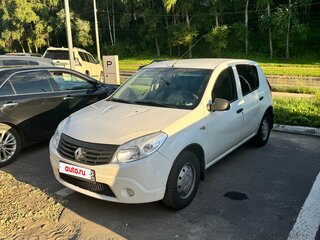 2012 Renault Sandero I, белый, 380000 рублей, вид 1