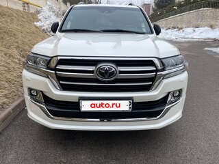 2018 Toyota Land Cruiser 200 Series Рестайлинг 2, белый, 6900000 рублей, вид 1