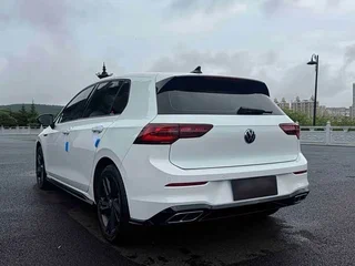 2023 Volkswagen Golf VIII, серый, 1985000 рублей, вид 4