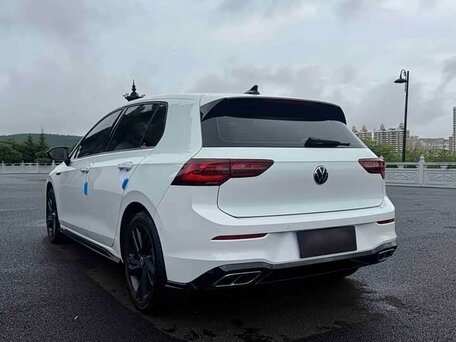 2023 Volkswagen Golf VIII, серый, 1985000 рублей, вид 4