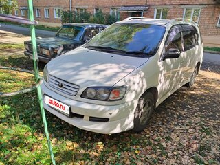 1998 Toyota Ipsum I (M10), бежевый, 650000 рублей, вид 1
