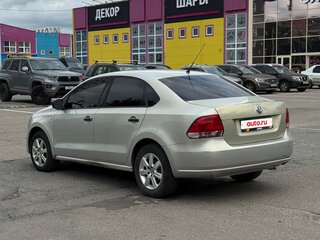 2011 Volkswagen Polo V, серебристый, 430000 рублей, вид 5
