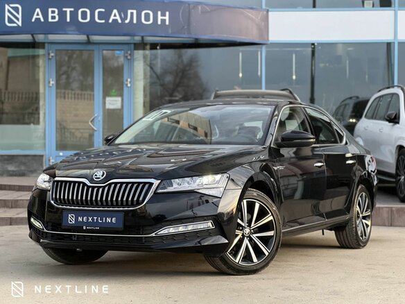 2025 Skoda Superb III Рестайлинг, чёрный, 4740000 рублей - вид 1