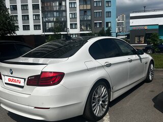 2013 BMW 5 серии 520i VI (F10/F11/F07), белый, 1400000 рублей, вид 3