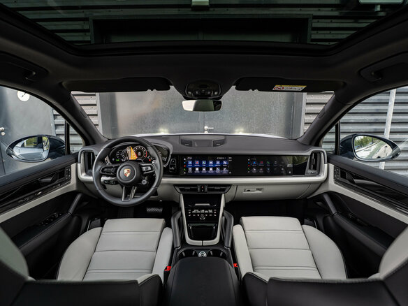 2026 Porsche Cayenne III Рестайлинг, серый, 19790000 рублей - вид 17