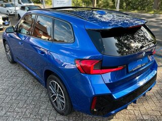 2023 BMW X1 18d sDrive III (U11/U12), синий, 4300000 рублей, вид 4
