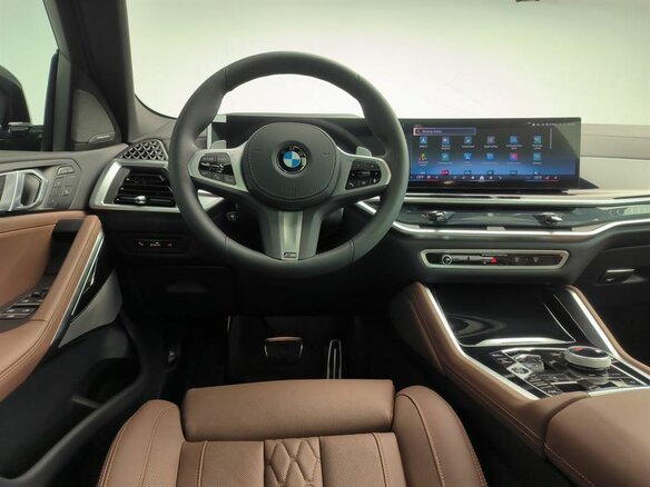 2025 BMW X6 40i III (G06) Рестайлинг, чёрный, 14630000 рублей - вид 13