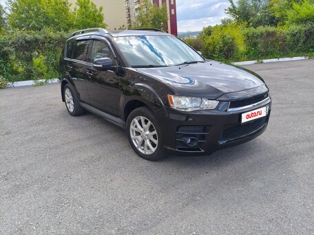 2011 Mitsubishi Outlander II Рестайлинг, чёрный, 880000 рублей, вид 2