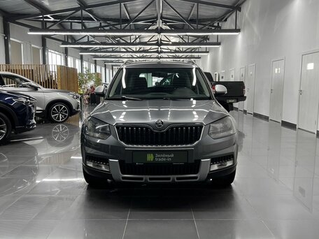 2014 Skoda Yeti I Рестайлинг, серый, 1400000 рублей, вид 3