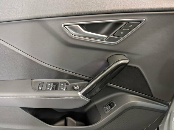 2026 Audi Q2 L 35 TFSI I Рестайлинг, серый, 3940000 рублей - вид 13