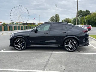 2021 BMW X6 M50d III (G06), чёрный, 8700000 рублей, вид 5